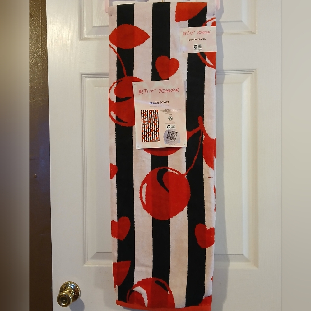 Betsey Johnson NWT Black & White Stripe Cherry 6ft Beach Towel - Picture 2 of 5